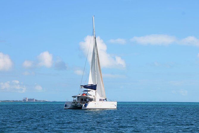 Sailing Catamaran with Open Bar to Isla Mujeres - Exploring Isla Mujeres
