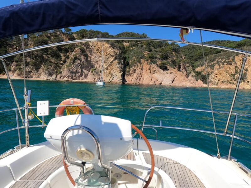 Sailing experience 4 hours in Platja d'Aro - Key Points