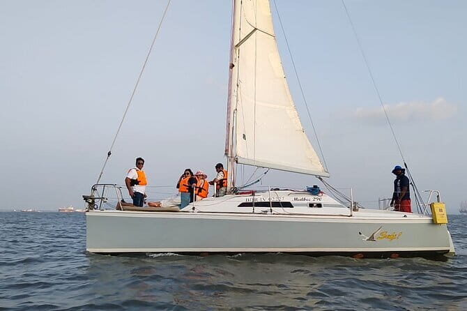 Sailing Experience in Mumbai on Mid Size Yacht - An Authentic Look at the Mumbai Yacht Cruise