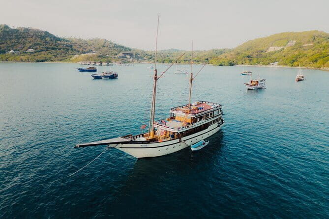 Sailing Flores to Lombok 5 days 4 Nights All Inclusive Trip - Who Is This Trip Best For?
