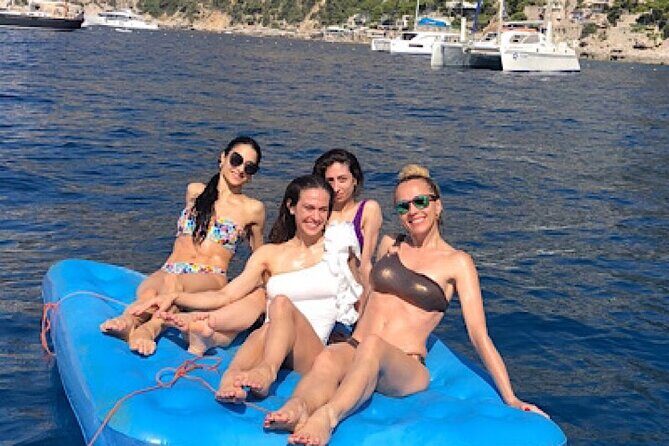 Sailing tour and lunch on board Sorrento and Capri - Practical Tips for Your Tour