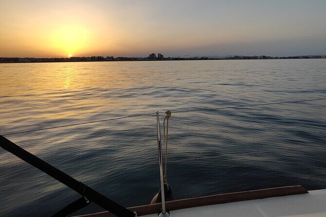 Sailing with sunset and swimming in the sea - Key Points