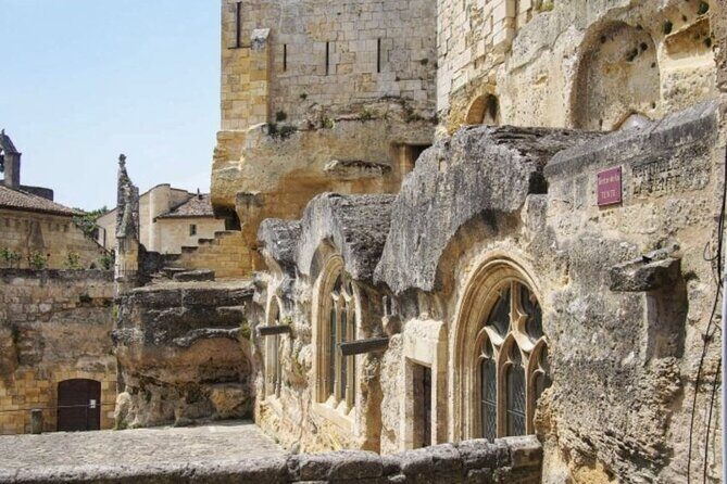 Saint-Émilion : Private Walking Tour & Magnificent Views - Key Points