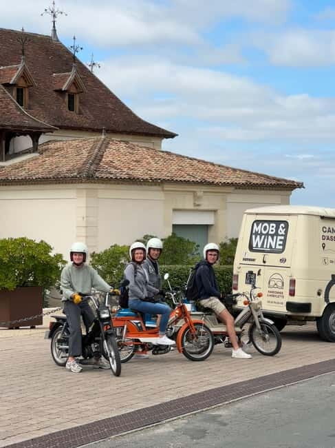 Saint-Emilion: Vintage moped rides and tours - Key Points