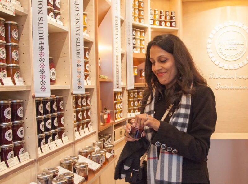 Saint-Germain-des-Prés: Pastry and Chocolate Walking Tour - Key Points