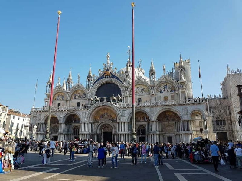 Saint Mark's Basilica: guided tour ticket + full audio guide - Inside the Basilica: Art, Architecture, and Atmosphere
