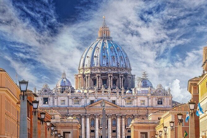 Saint Peter's Basilica Official Guided Tour - Key Points