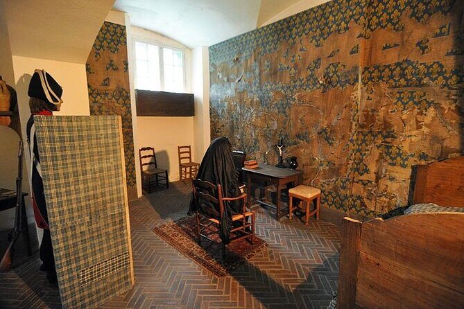 Sainte Chapelle and Conciergerie 1.5-Hour Private Guided Tour - Conclusions: Who Should Book This Tour?