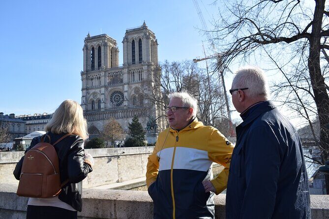 Sainte-Chapelle and Conciergerie Guided Tour with Ticket in Paris - Meeting and Start Point