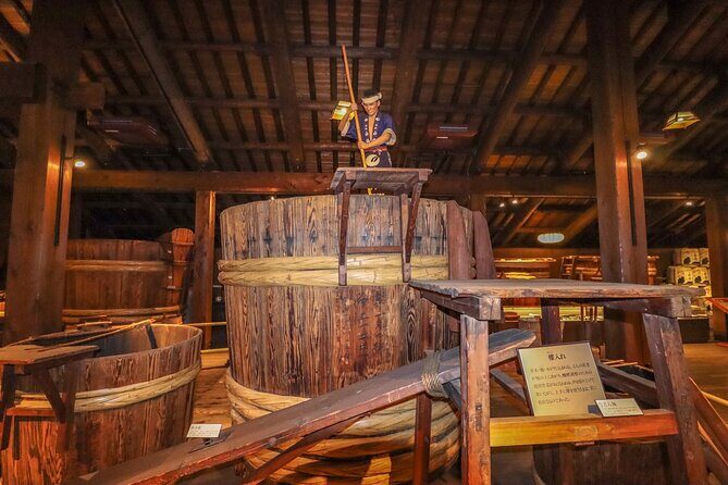 Sake Brewery and Japanese Life Experience Tour in Kobe - Key Points
