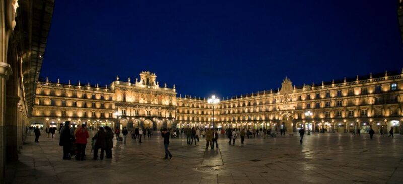 Salamanca: Local Legends Evening Walking Tour in Spanish - An Introduction to Salamanca’s Nighttime Allure