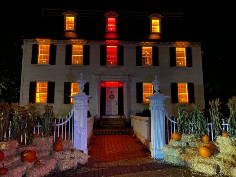 Salem, MA: History and Hauntings Guided Walking Tour - The Sum Up