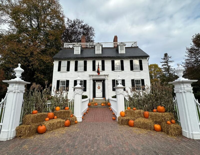 Salem, MA: Hocus Pocus Movie Guided Walking Tour - FAQs