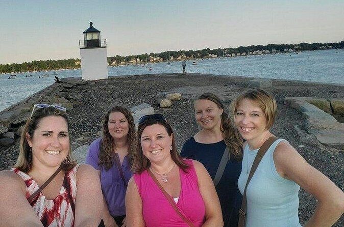 Salem Massachusetts Scavenger Hunt Interactive Walking Activity - FAQs