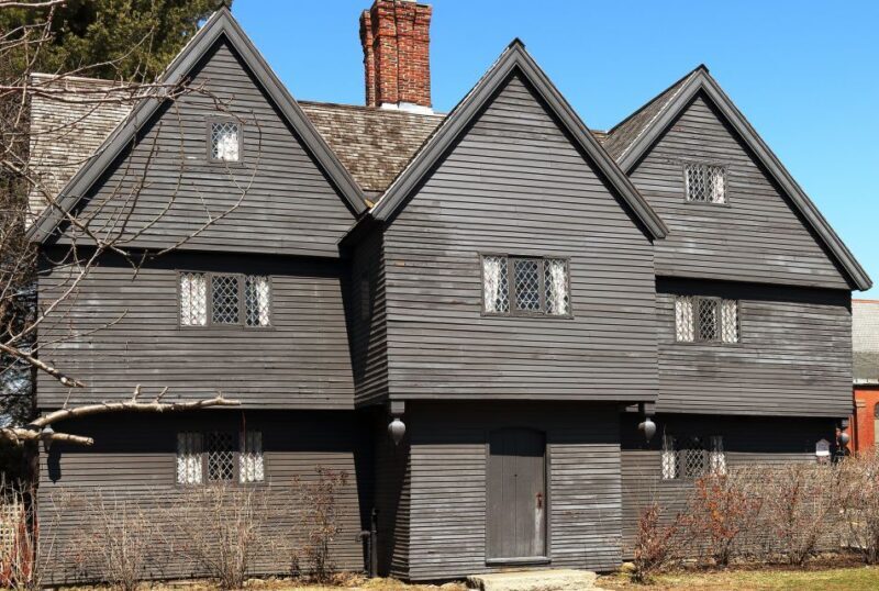 Salem: Requiem for Salem Walking Ghost Tour - The Experience and Atmosphere