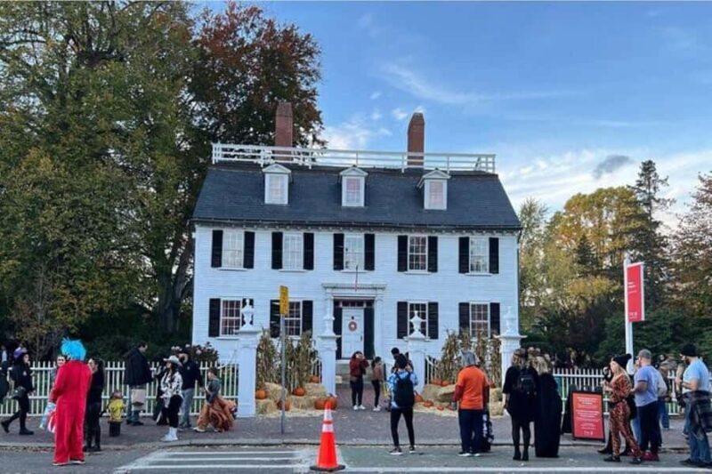 Salem: Witch Trial History and Salem Haunts Walking Tour - The Itinerary: What You’ll See and Experience