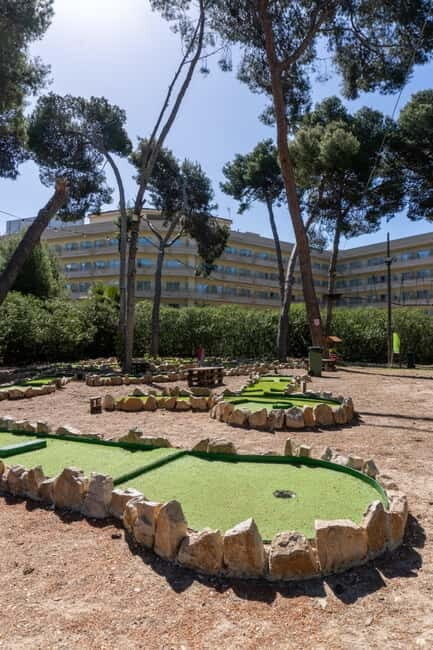 Salou: Minigolf Pass with Gear - Final Thoughts: The Bottom Line