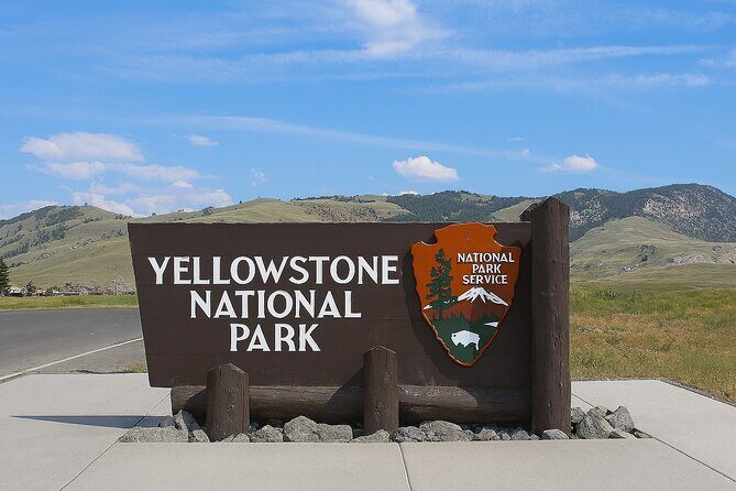 Salt Lake City to Yellowstone and Mt Rushmore 4 Day Tour - How the Itinerary Unfolds