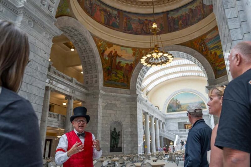 Salt Lake City: Ultimate Guided Sightseeing Tour by Bus - The Experience on the Bus