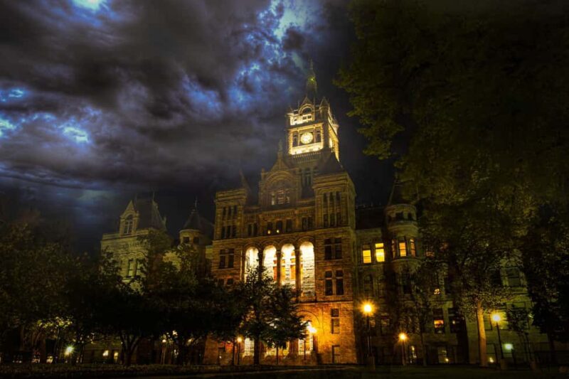 Salt Lake Ghost Tour: Salt, Spooks, & Shadows - An Introduction to Salt Lake’s Haunted Streets