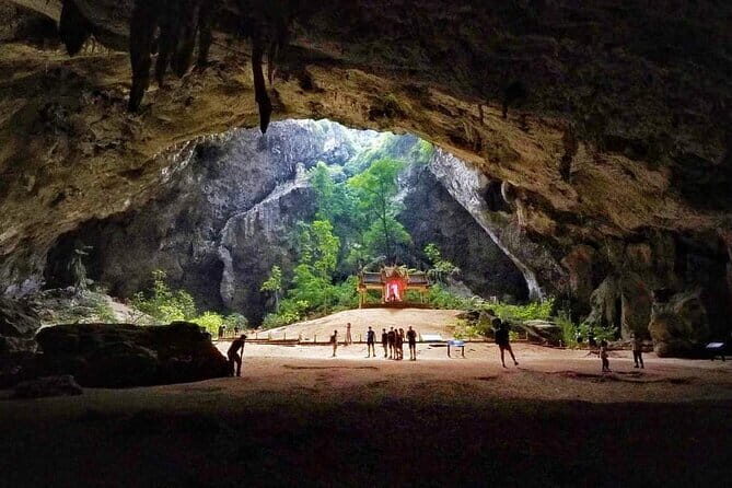 Sam Roi Yod National Park & Praya Nakhon Cave Private Tour - The Sum Up