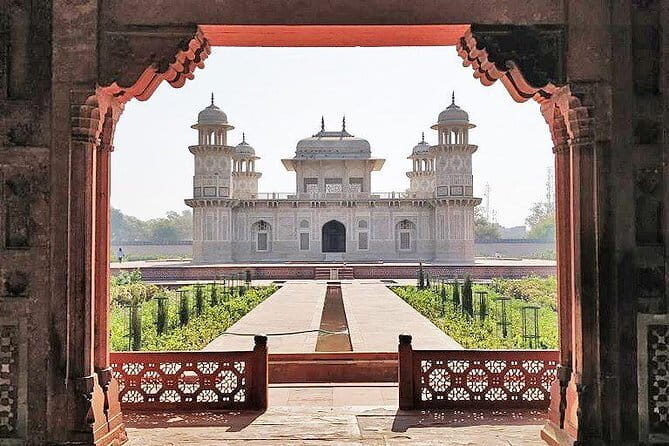 Same Day Private Car and Driver - Tour of Taj Mahal from Delhi - FAQ