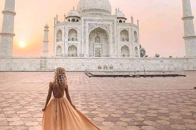 Same Day Taj Mahal and Red Fort from Ahmedabad by Air - Exploring the Itinerary: What Makes This Tour Stand Out