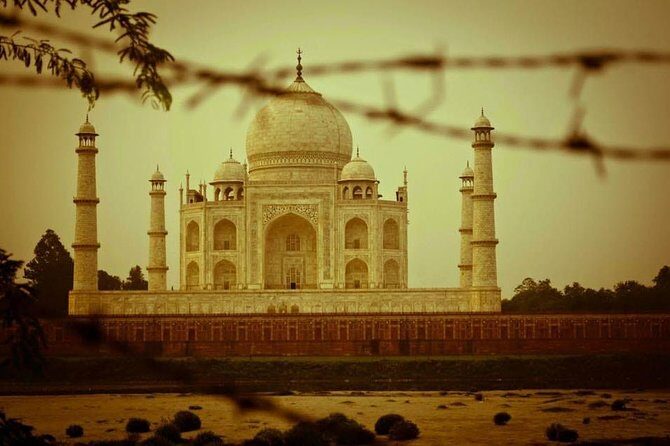 Same Day Taj Mahal by Bhopal Shatabdi train in First class coach - FAQ