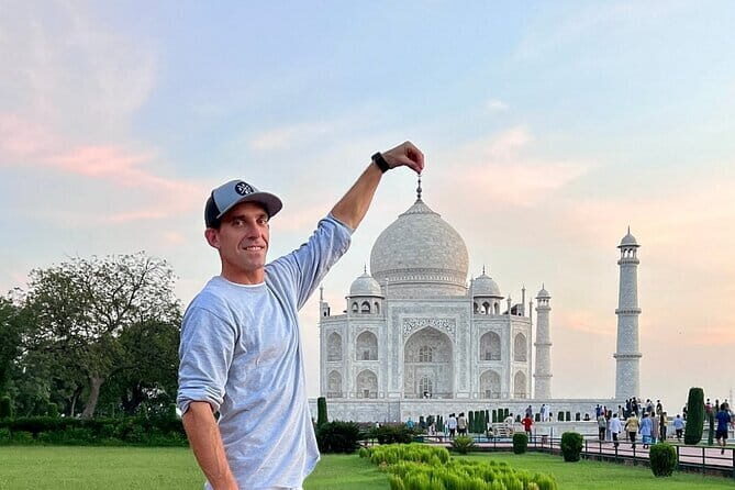 Same Day Taj Mahal Tour By Car - FAQ