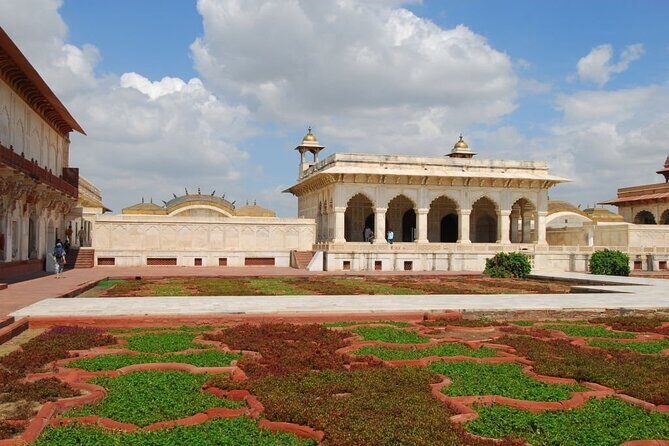 Same Day Taj Mahal Tour by Gatiman Express Train - The Practicalities and What to Expect