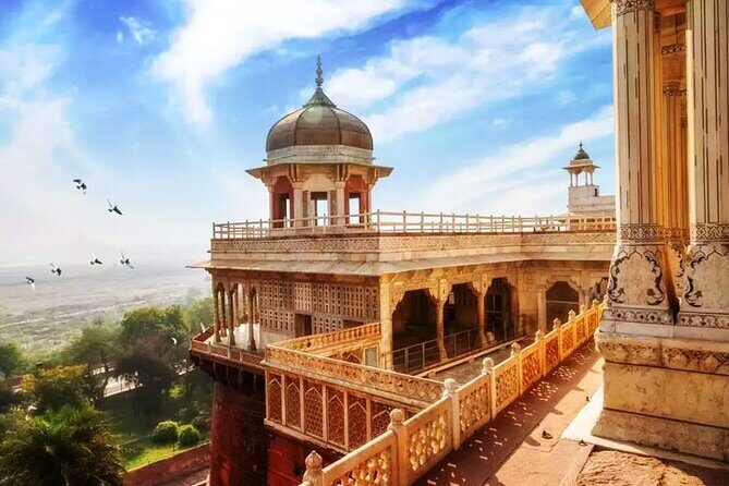 Same Day Taj Mahal Tour By Train - The Value of Guided Tours