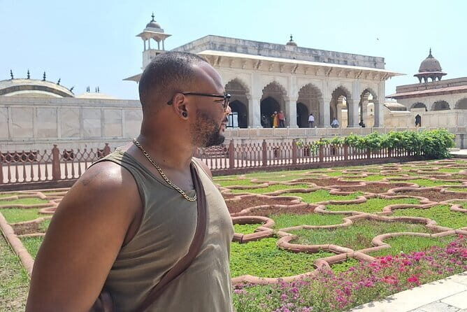 Same day tour of Tajmahal & Agra fort from Mumbai - Key Points