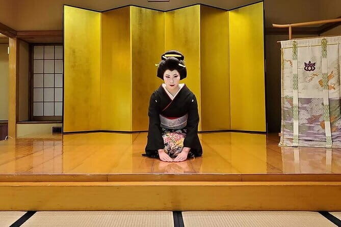 Samurai Fencing Geisha Dance and Mito Kairakuen Garden - In-Depth Look at the Tour Experience