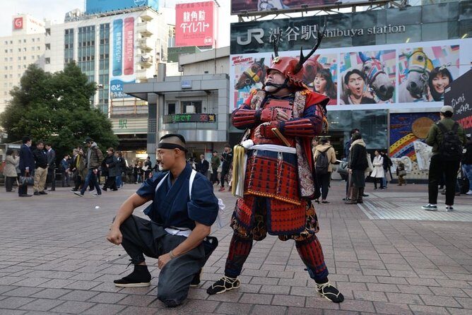 Samurai photo shooting at Street in Shibuya - The Value of the Experience