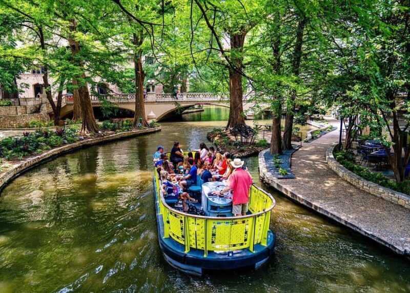 San Antonio: Alamo, River & Cathedral Legends Walk - An Authentic Walk Through San Antonio’s Heart