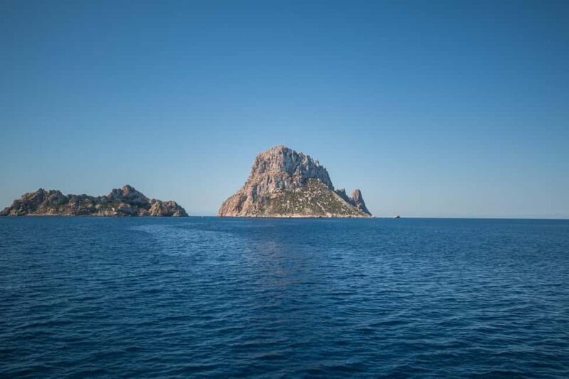 San Antonio: Boat tour to Es Vedrá with drinks and snacks - An In-Depth Look at the Experience