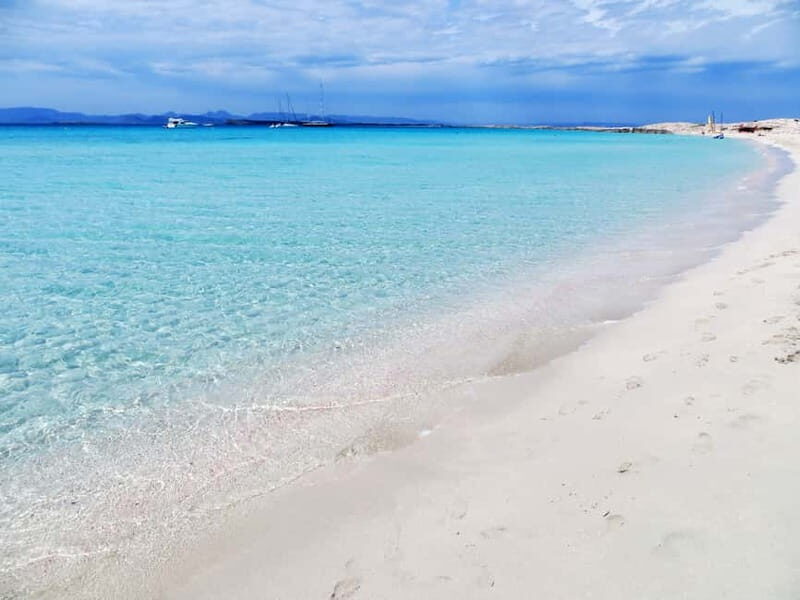 San Antonio: Es Vedrà, Formentera Tour with Food & Drinks - Remember: Pack sunscreen, a hat, and a sense of adventure — and get ready for a full day of stunning sights, good company, and memorable experiences.