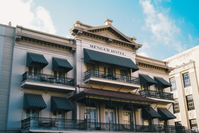San Antonio: Guided Haunted Pub Crawl - Key Points