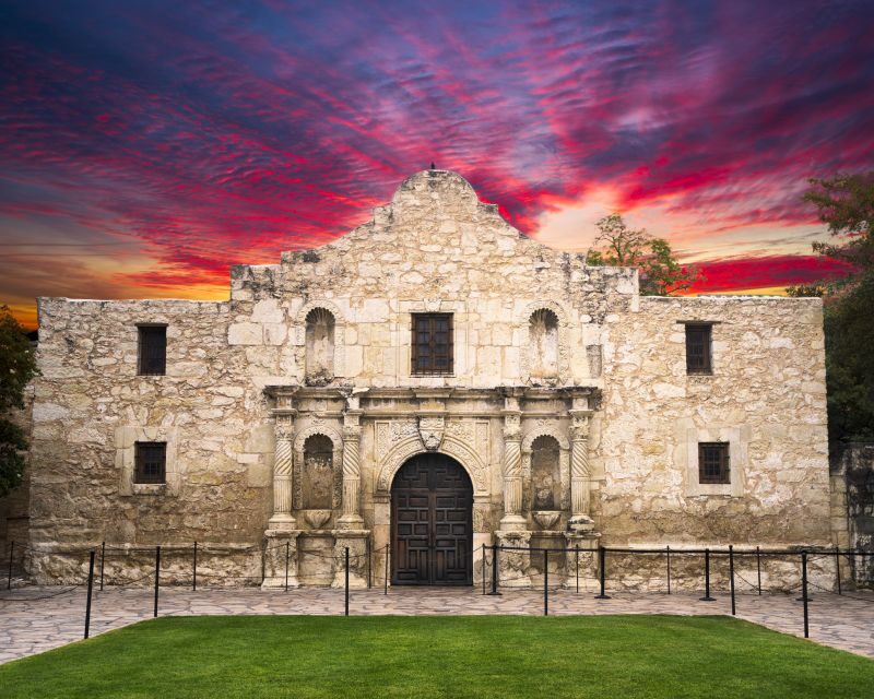 San Antonio: Guided Haunted Pub Crawl - A Detailed Look at the Haunted Pub Crawl Experience