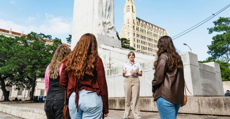 San Antonio: Small Group Night Tour with River Walk Cruise - Who Will Love This Tour?