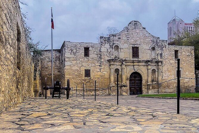 San Antonio's 1/2-day History and cultural guided driving tour - FAQs