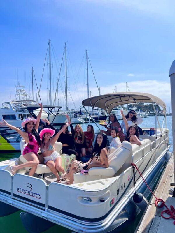 San Diego: Bennington Luxury Pontoon Rental - Why You’ll Love the Bennington Luxury Pontoon