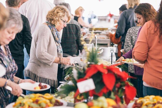 San Diego Christmas Eve Dinner Buffet Cruise - Who Should Consider This Experience?