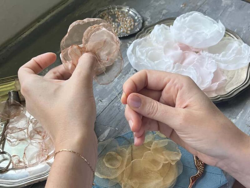 San Felice: Organza Flowers Workshop in a Beautiful Garden - The Crafting Process