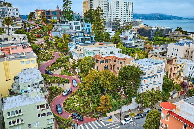 San Francisco Audio Guided Walking Tour 3h15 and 22 reviews - A Deep Dive into the Itinerary