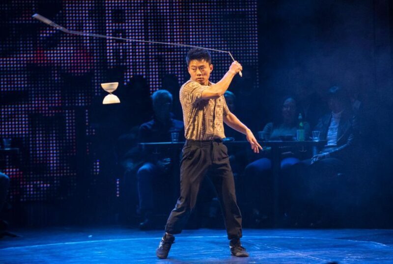 San Francisco: "Dear San Francisco" Immersive Acrobatic Show - Who Should Consider This Experience?