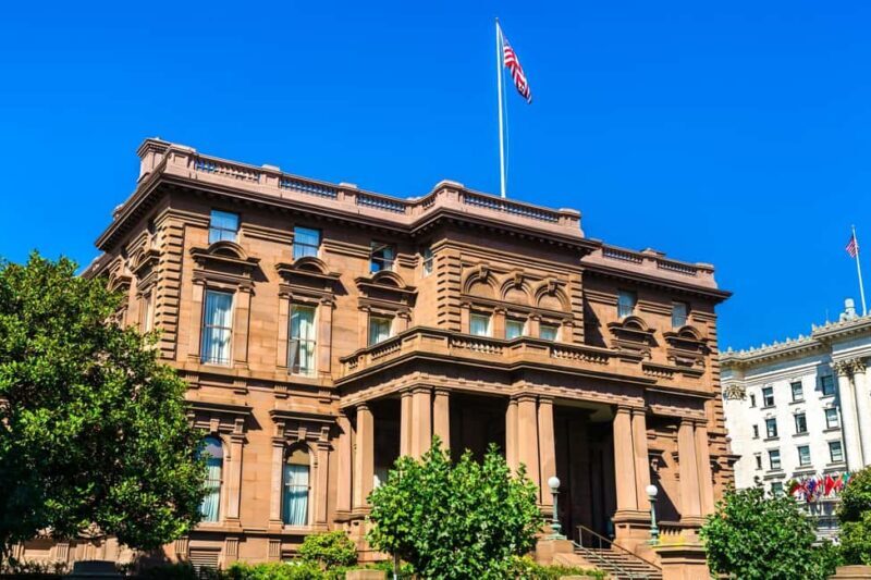 San Francisco: Downtown Highlights Private Walking Tour - Key Points