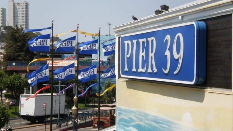 San Francisco: Hop-On Hop-Off Deluxe Bus Tour with 20 Stops - Key Points