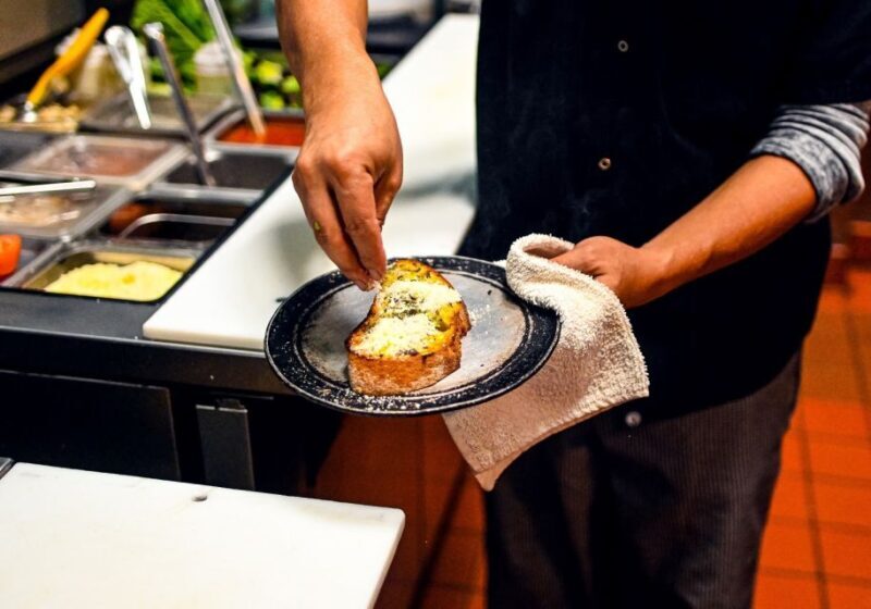 San Francisco: Mission District Food Tour with 6 Tastings - Key Points