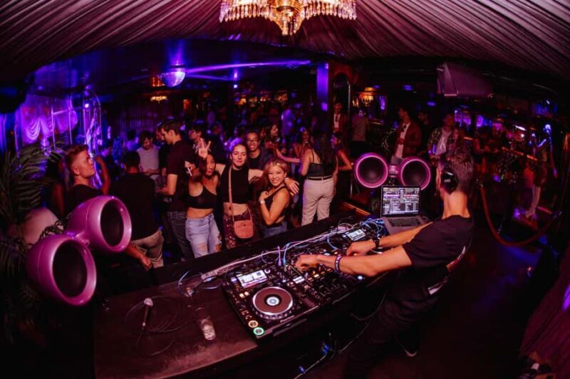 San Francisco Nightlife Crawl: Bars, Clubs & VIP Entry - What to Expect: A Night in the San Francisco Nightlife Scene